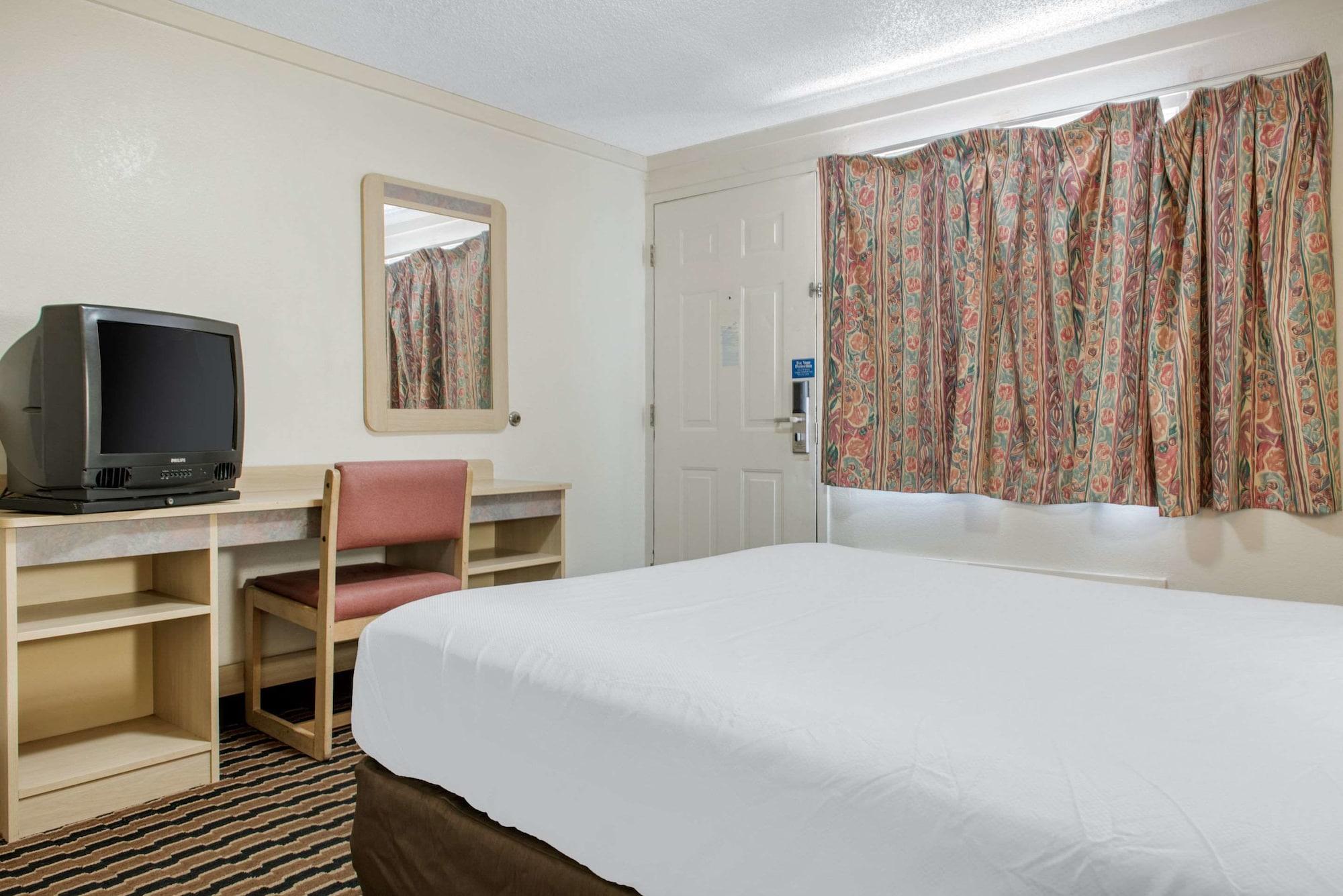 Rodeway Inn Sharonville Exteriér fotografie