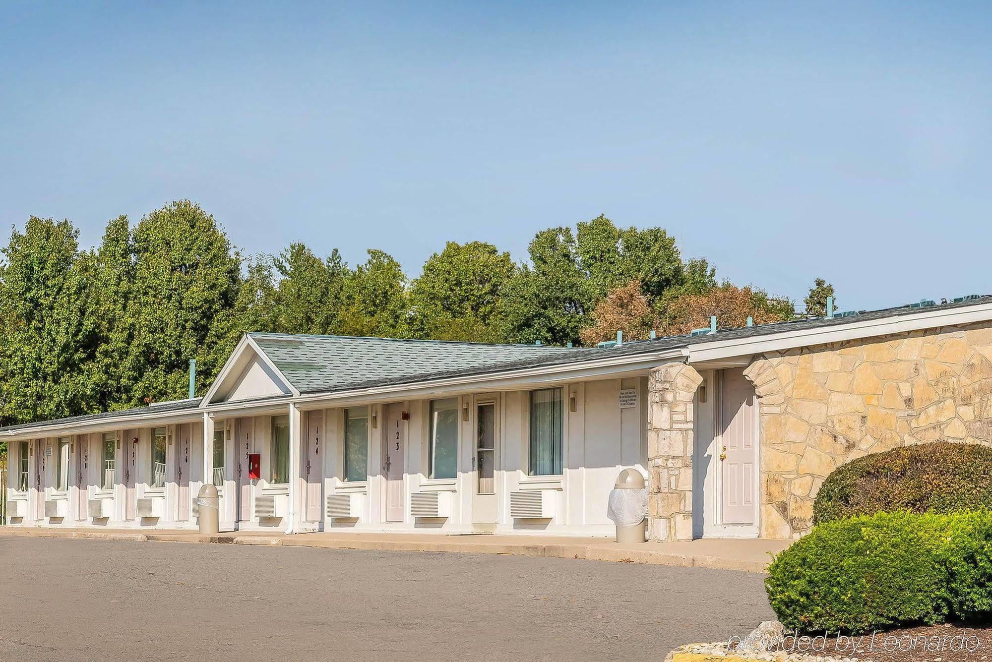 Rodeway Inn Sharonville Exteriér fotografie